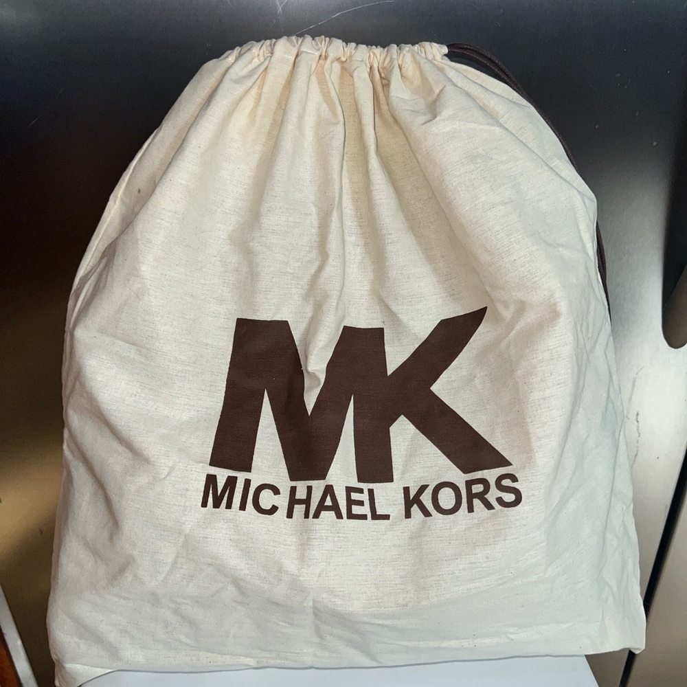 Michael Kors large Gunmetal Woven Leather Handbag - Picture 12 of 14